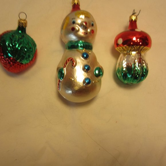 VTG 80'S SET OF 3 GLASS ORNAMENTS, SHINY, VIBRANT COLOR - Picture 2 of 4